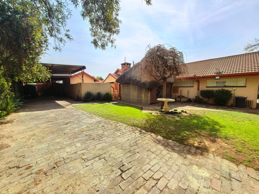 3 Bedroom Property for Sale in Vaalpark Free State